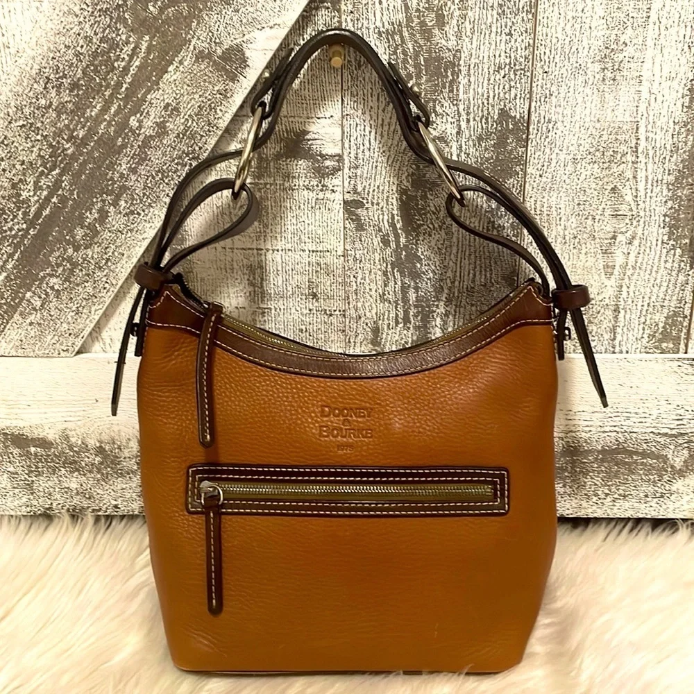 DOONEY & BOURKE 1975 Vintage Pebble Grain Hobo Bag